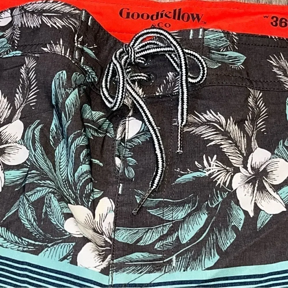 Men's Goodfellow & Co Blue & Grey Hawaiian Print Swimsuit